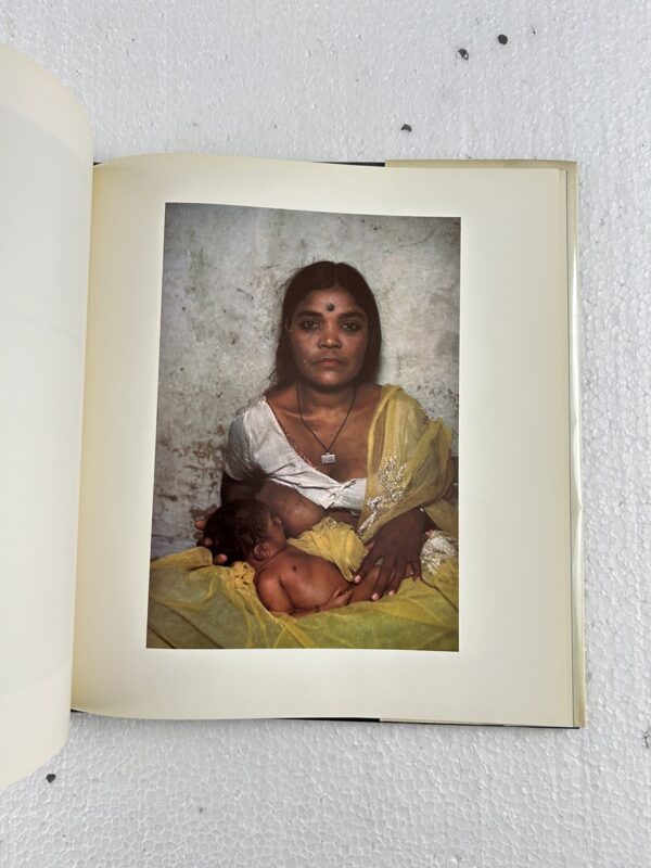Mark-6 Mary Ellen Mark, Falkland Road : Prostitutes of Bombay